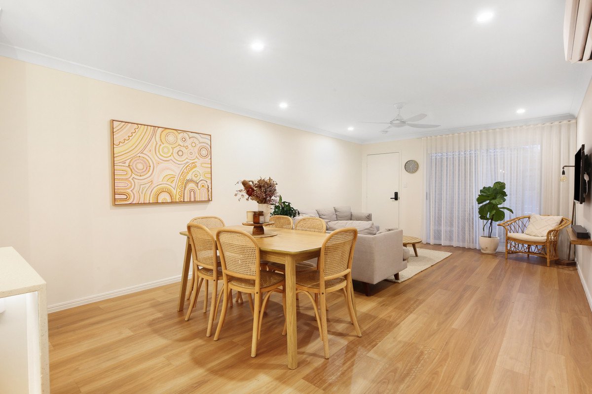 1/4 Valmai Court Burleigh Waters 8