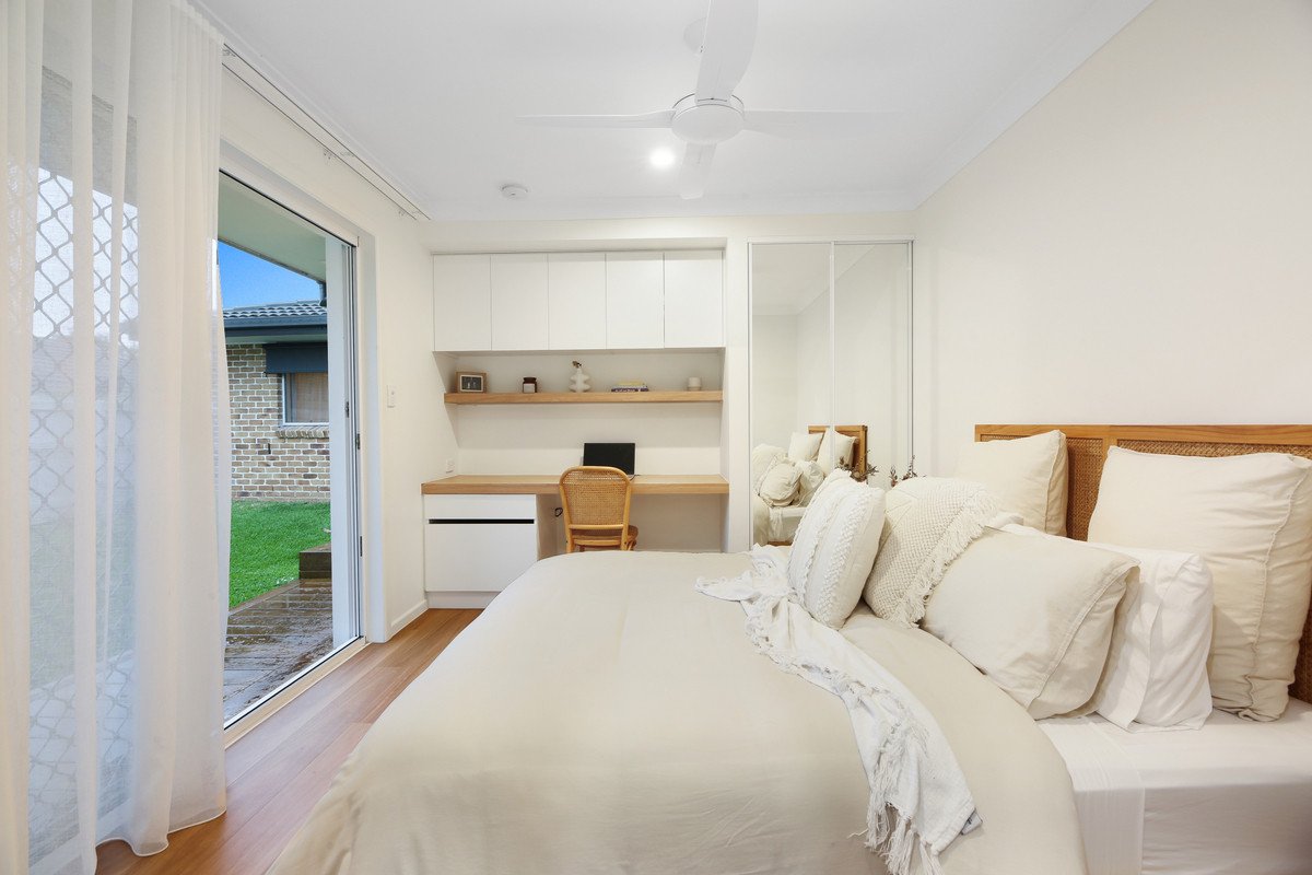 1/4 Valmai Court Burleigh Waters 12