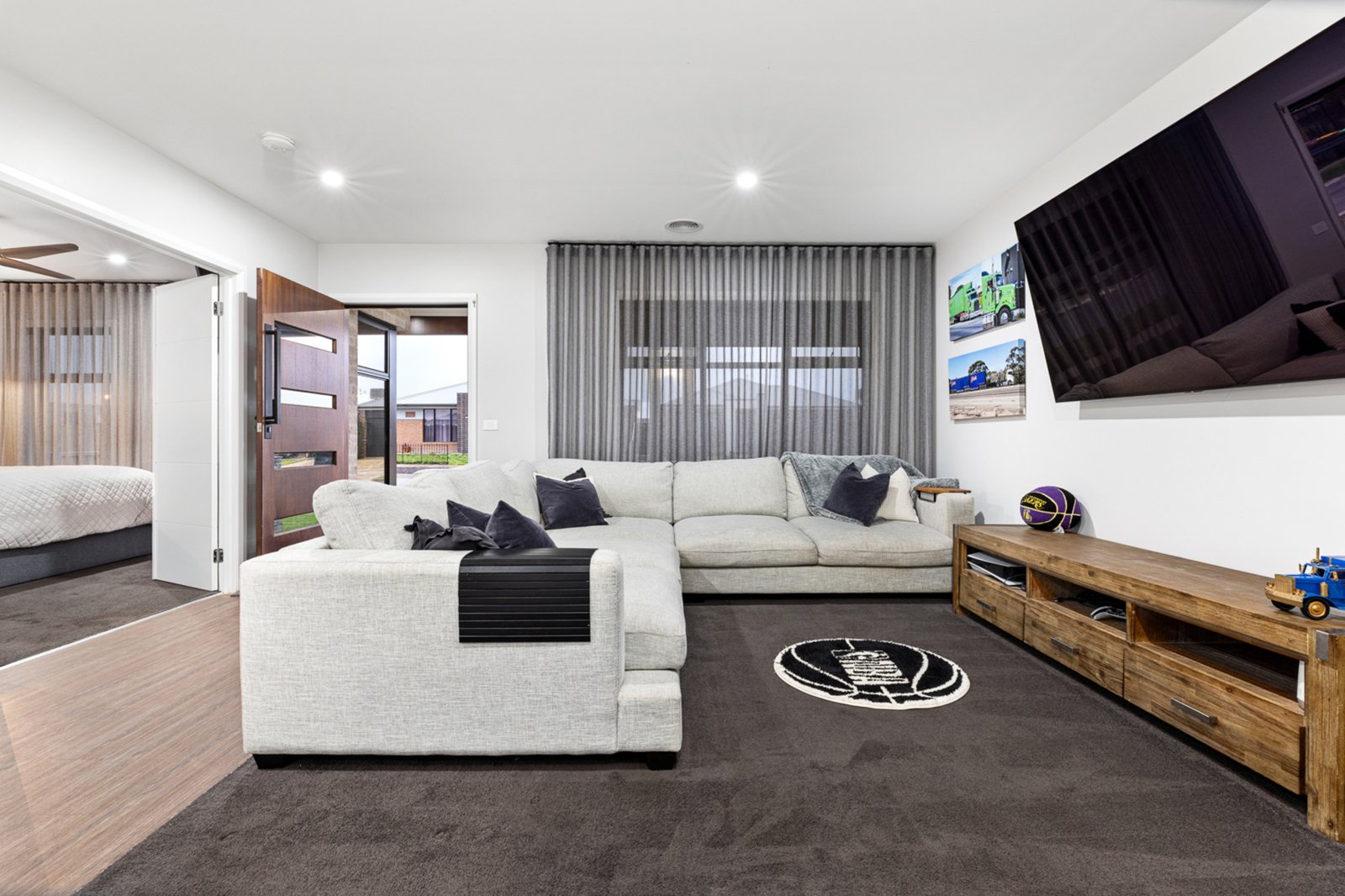 Gallery: 14 Venice Drive