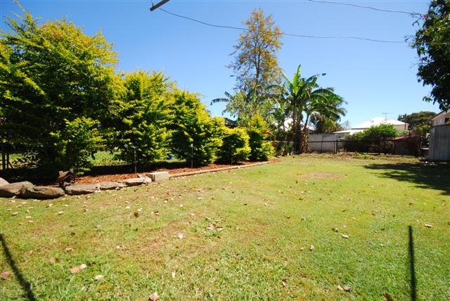 14 Vernon Street NUNDAH 8