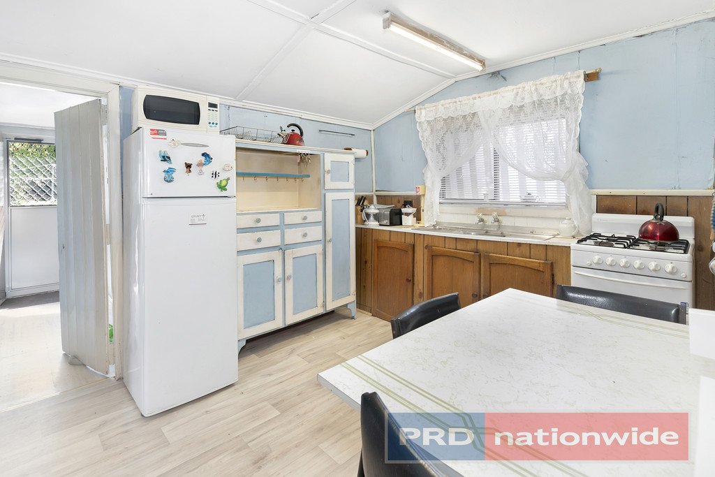 14 Victoria Street SEBASTOPOL 3