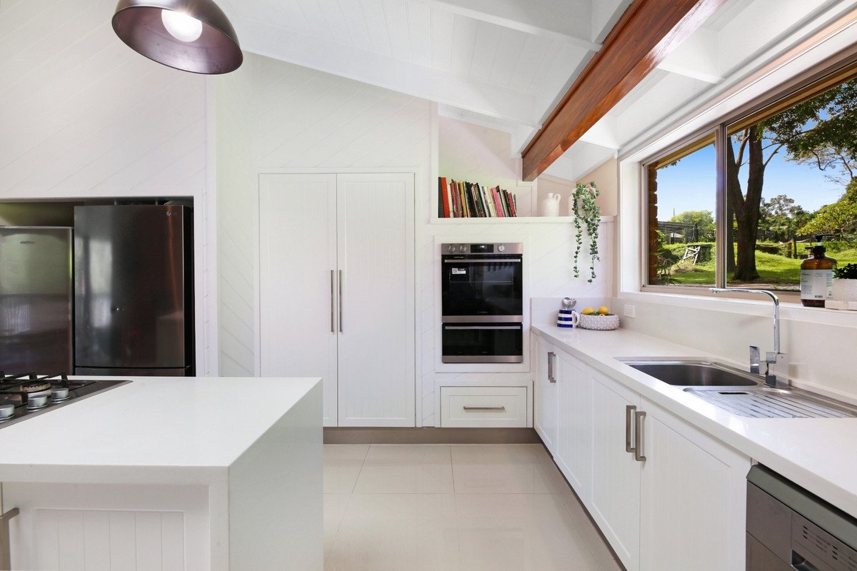 14 Viscount Drive Tallai 6