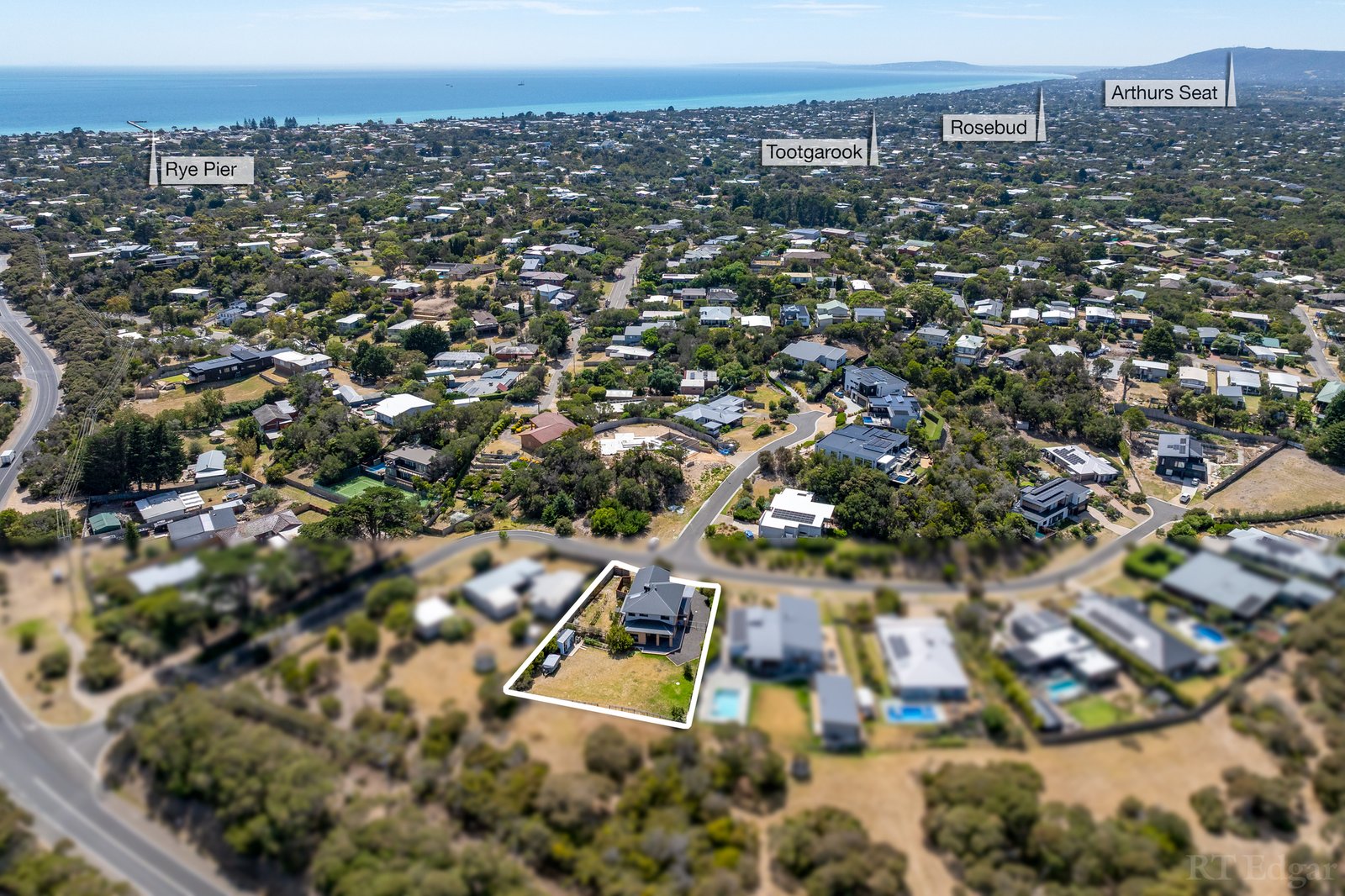 Real Estate and Property in 14 Vistaglen Court, Rye, VIC