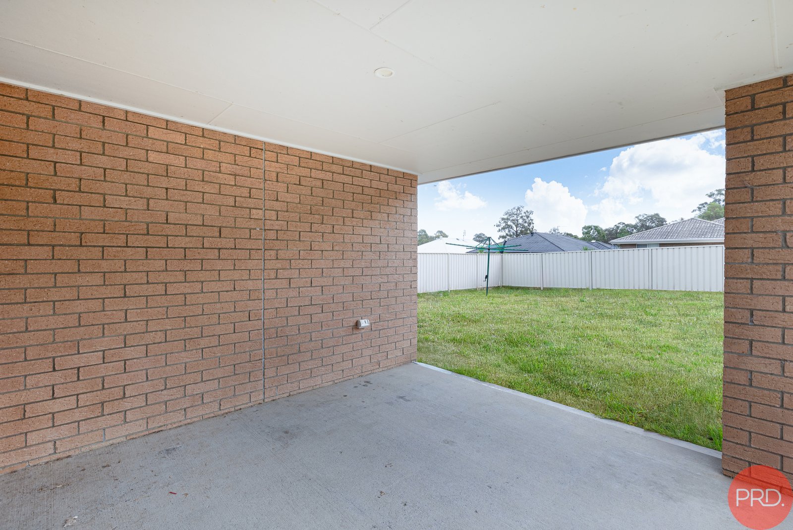 14 Vulture Street ELLALONG 17