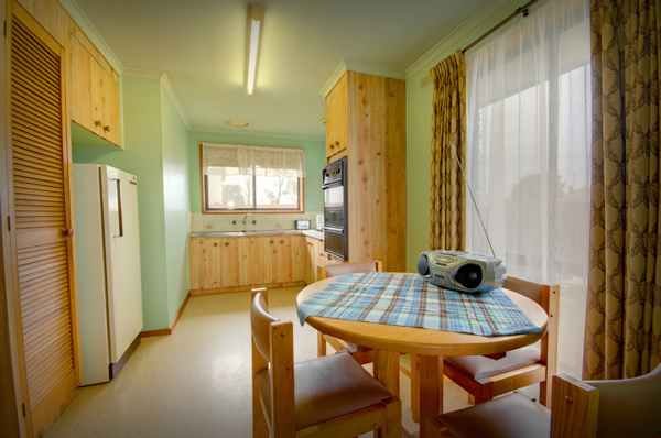 1/4 Wall Street SEBASTOPOL 3