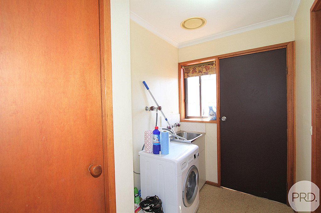 1/4 Wall Street SEBASTOPOL 8
