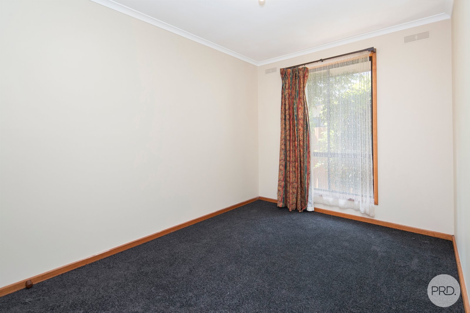 1/4 Wall Street SEBASTOPOL 7