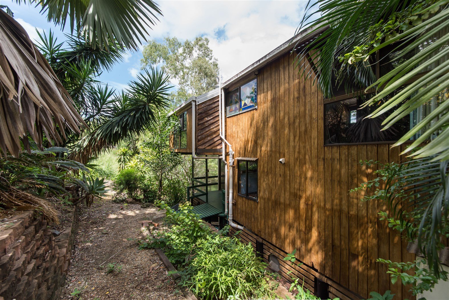 14 Warruga Street CANNONVALE 16