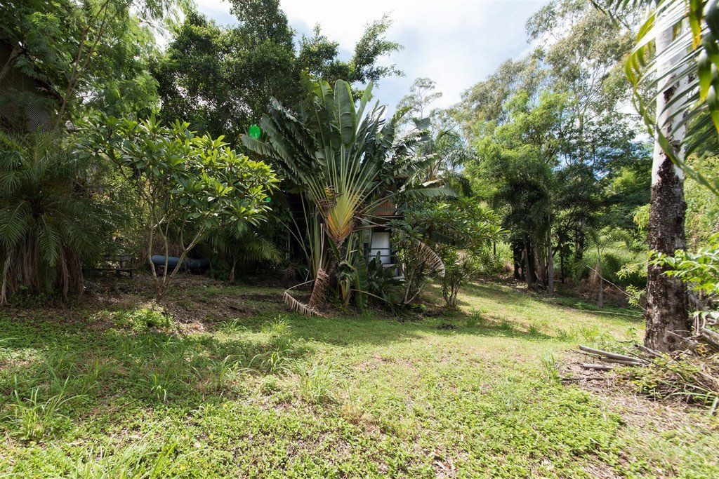 14 Warruga Street CANNONVALE 20