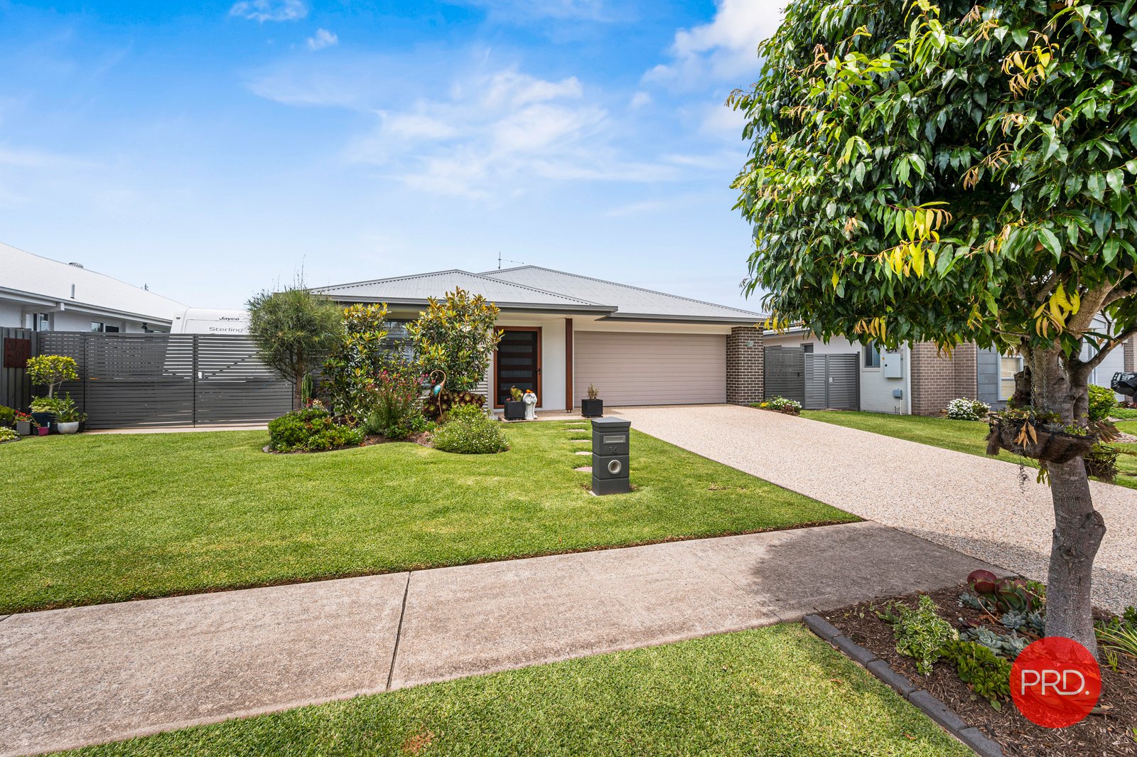 14 Watergum Close SAPPHIRE BEACH 2