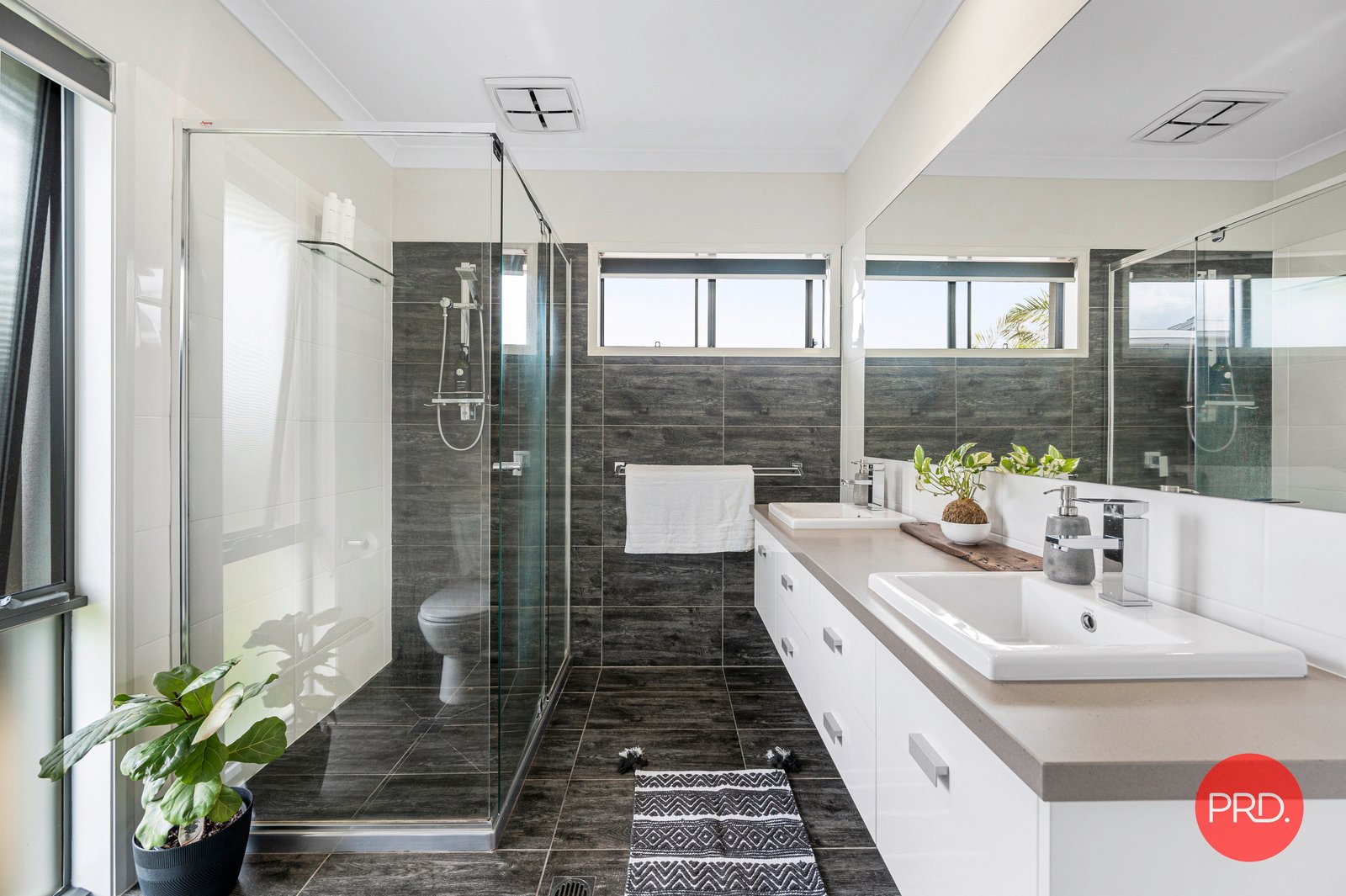 14 Watergum Close SAPPHIRE BEACH 15