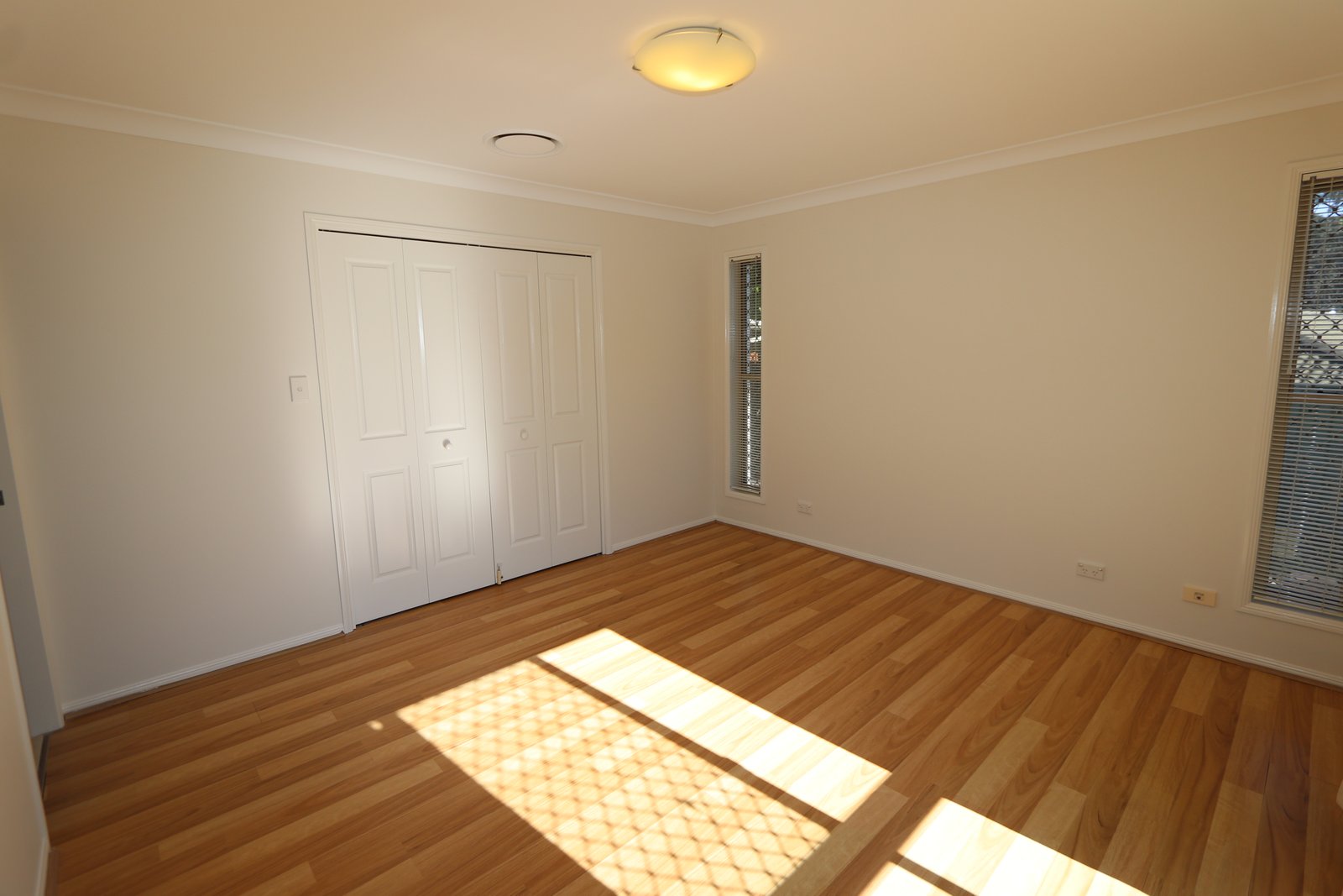 14 Wattlebrush Grove MOLENDINAR 15