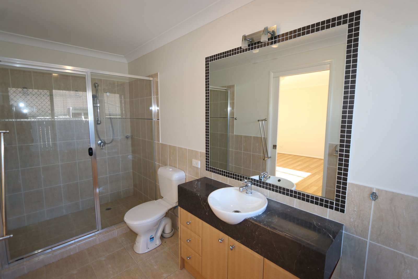 14 Wattlebrush Grove MOLENDINAR 16