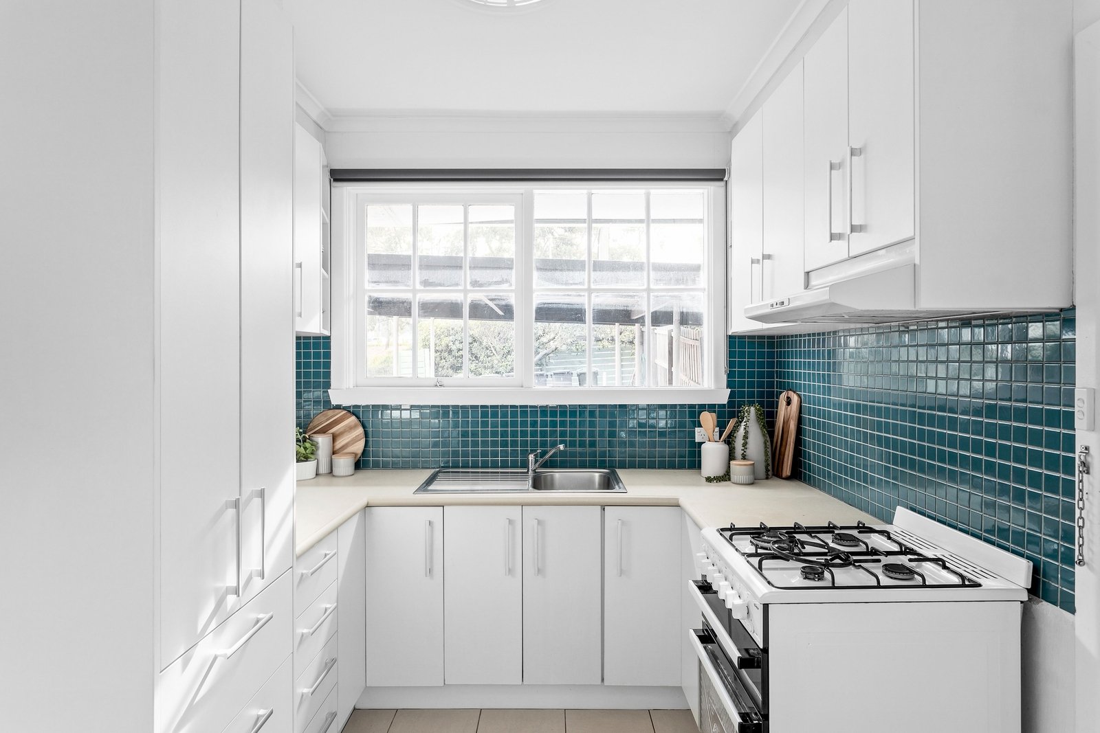 Real Estate and Property in 1/4 Waverley Road, Chadstone, VIC