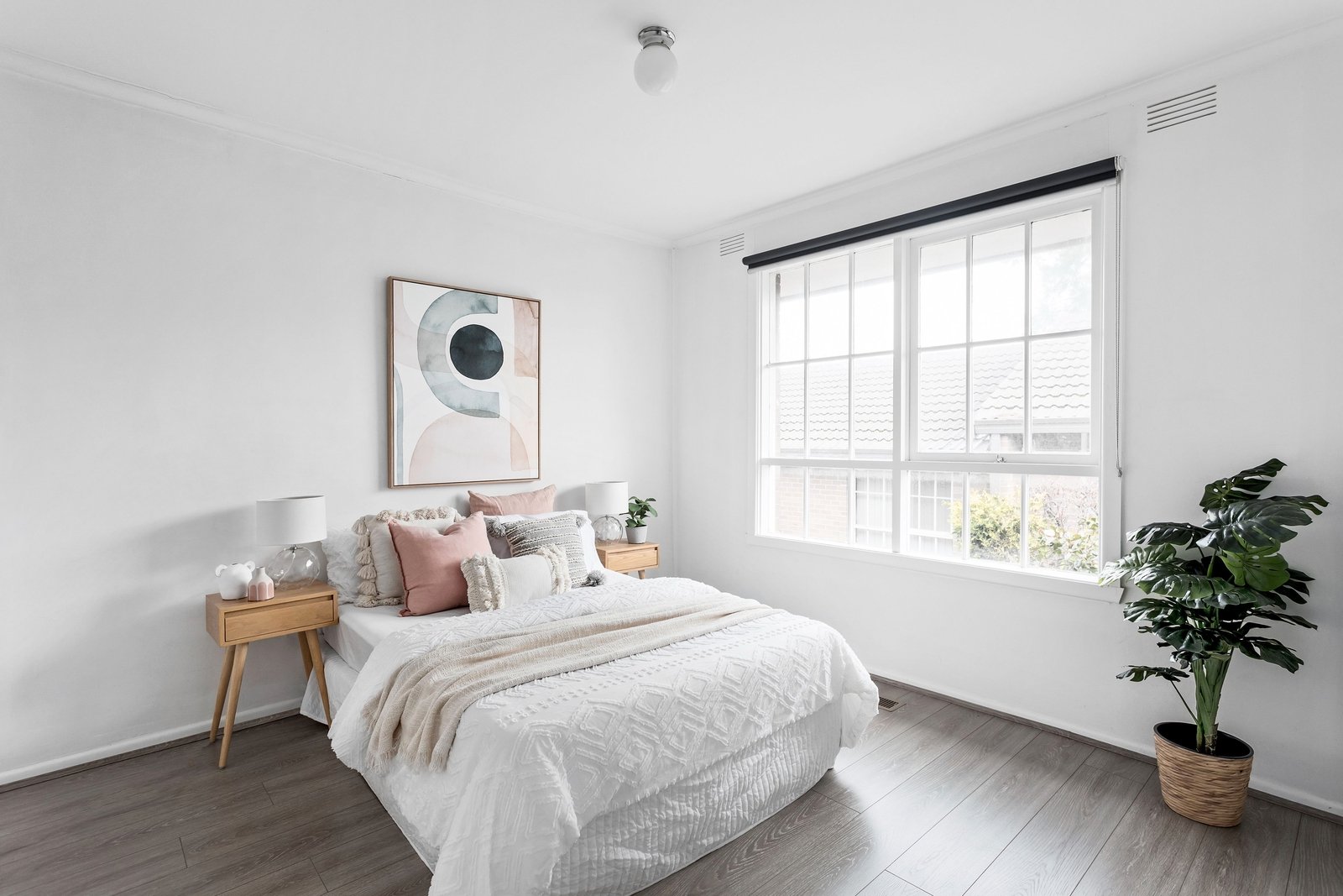 Real Estate and Property in 1/4 Waverley Road, Chadstone, VIC