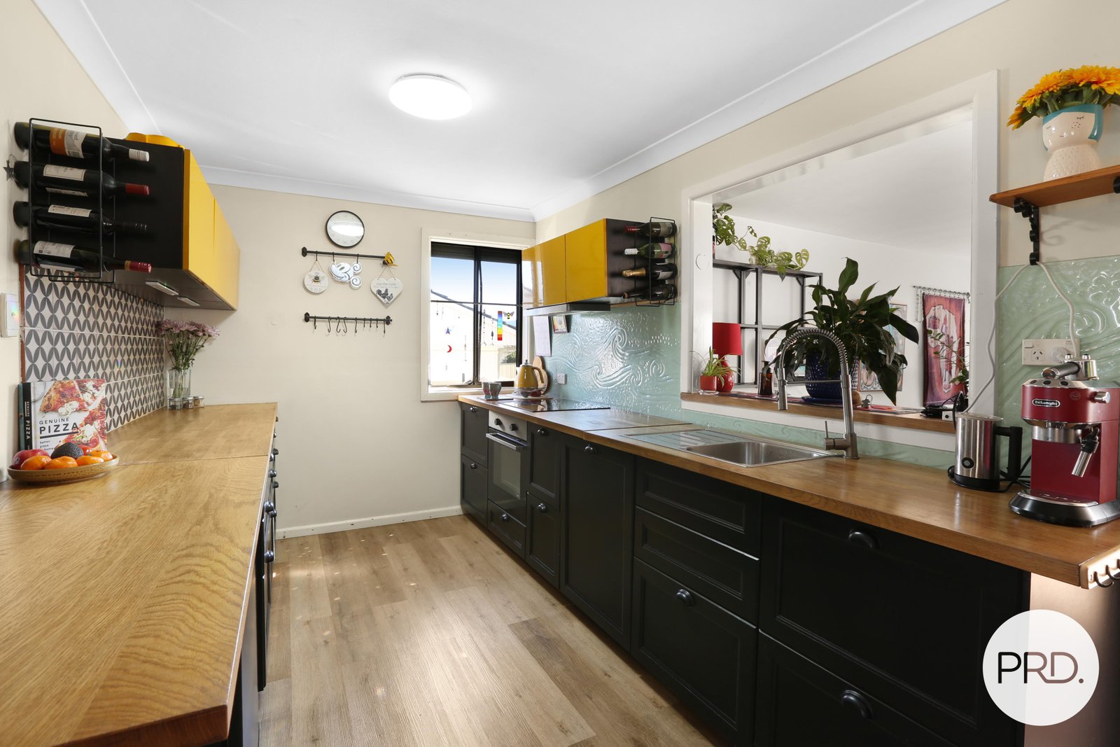 14 Weerona Street BERKELEY 3