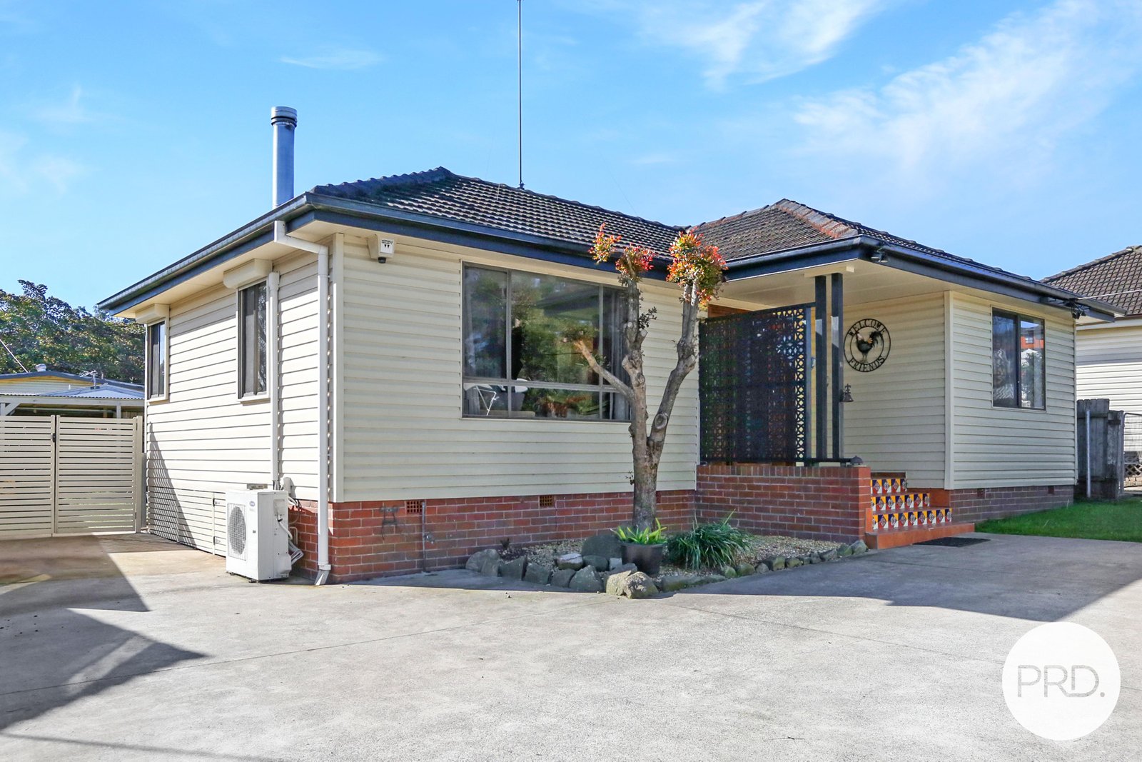 14 Weerona Street BERKELEY 15