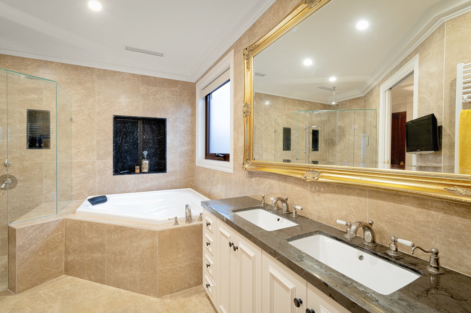 14 Welwyn Avenue, Brighton East, 3187