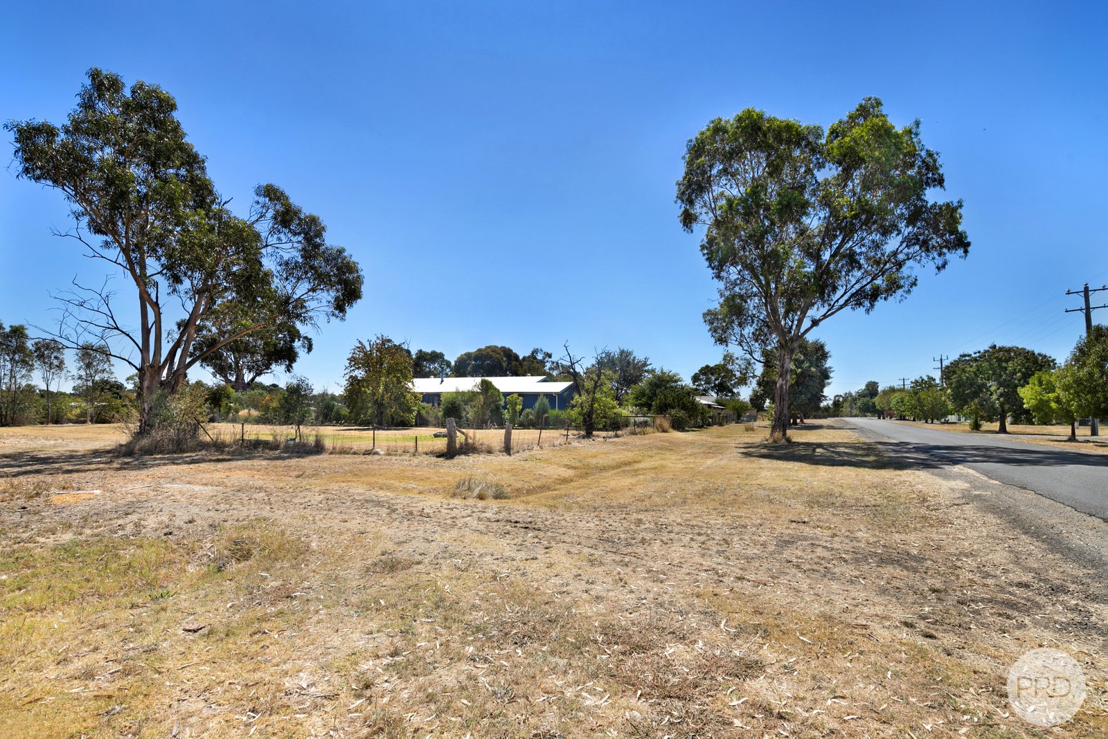 14 West Street CLUNES 8