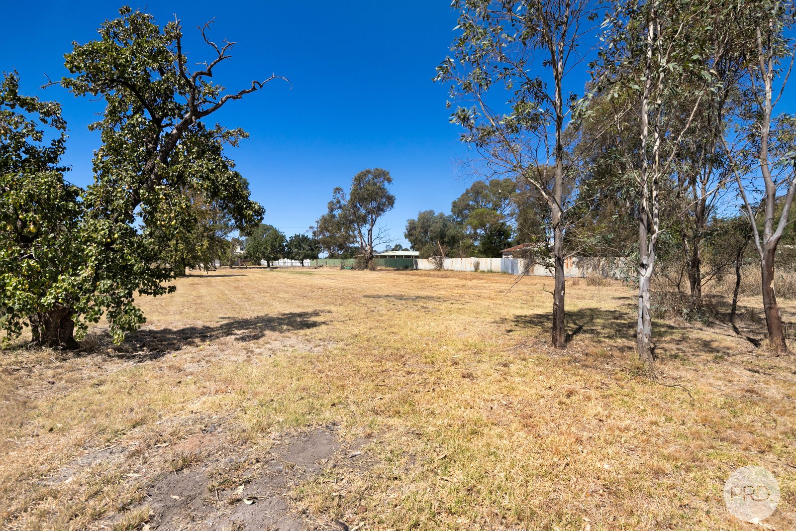 14 West Street CLUNES 11