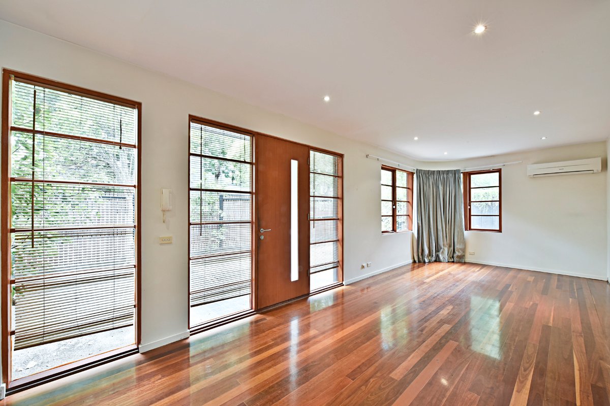 Gallery: 1/4 Westbury Grove