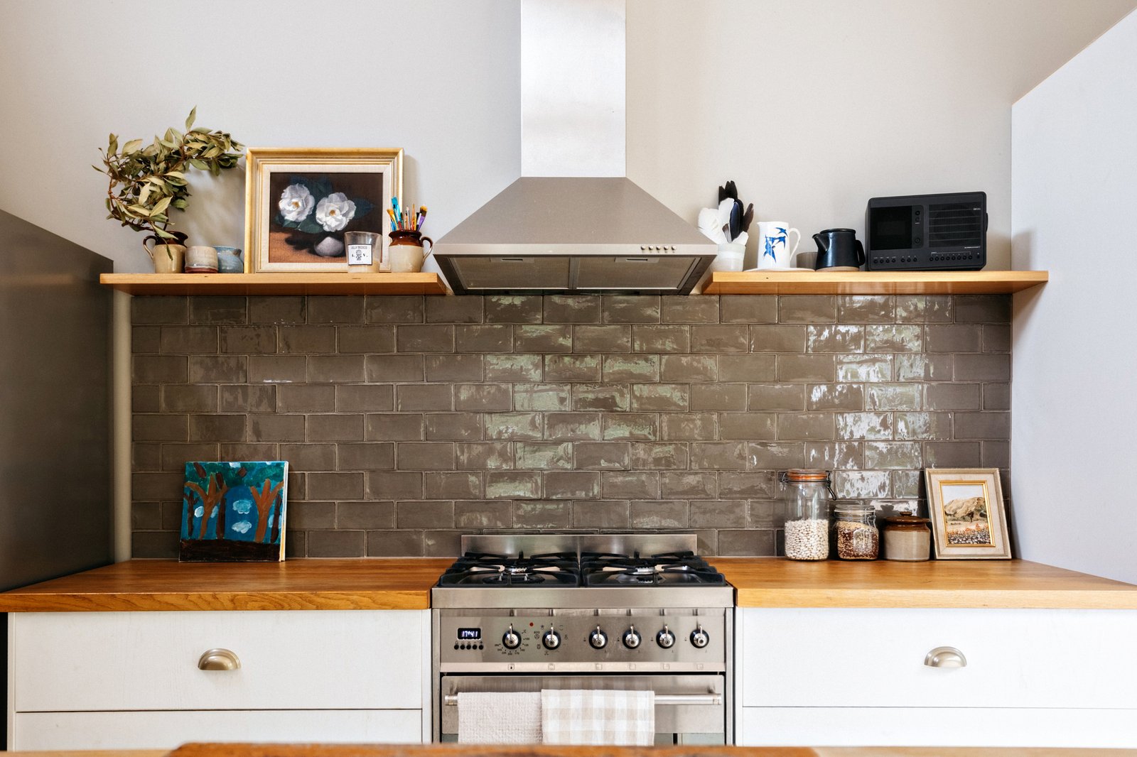 Real Estate and Property in 14 Wheatley Street, Kyneton, VIC