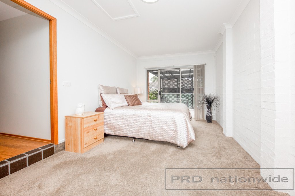 14 Whitburn st  GRETA 3