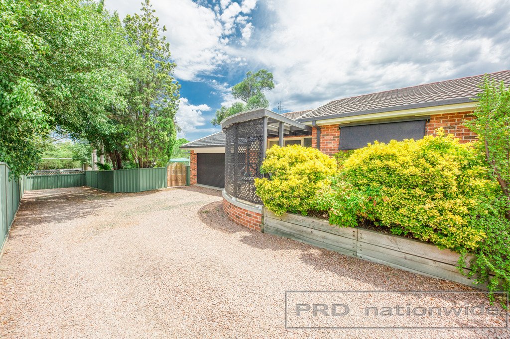 14 Whitburn st  GRETA 23