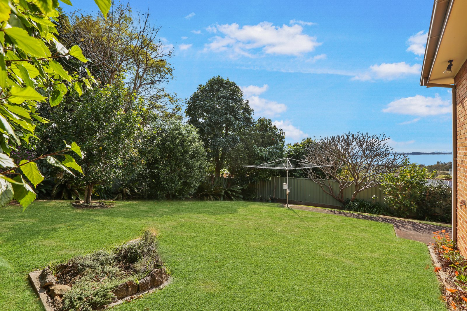 14 Willandra Place KOONAWARRA 9