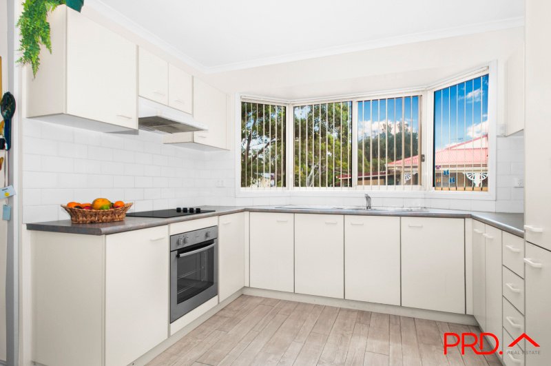 14 Willow Crescent KANAHOOKA 2