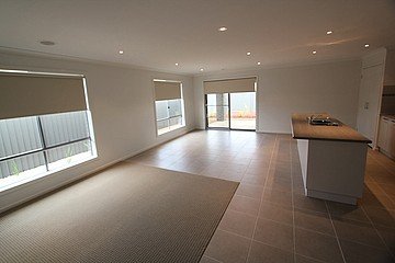 14 Wilmott Street Lucas 2