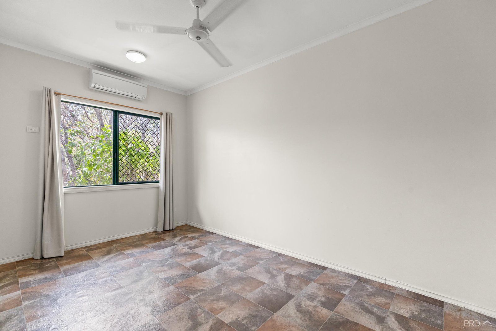 14 Winckel Court CABLE BEACH 11