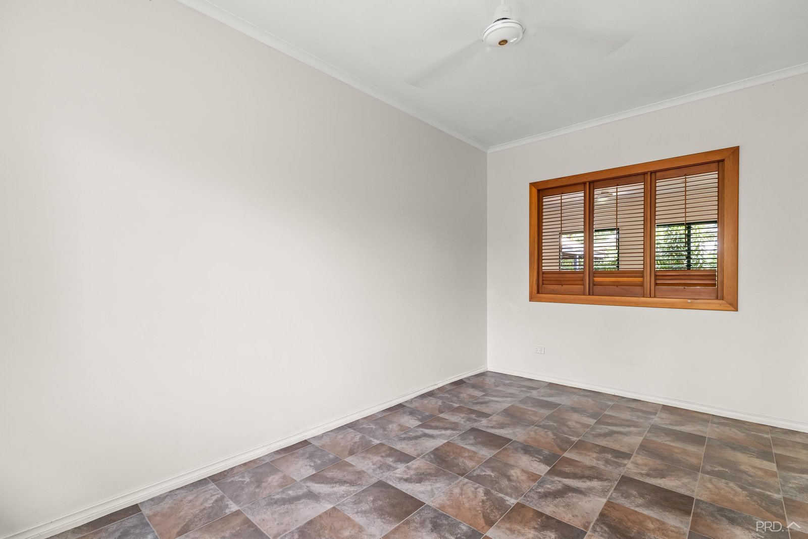 14 Winckel Court CABLE BEACH 13