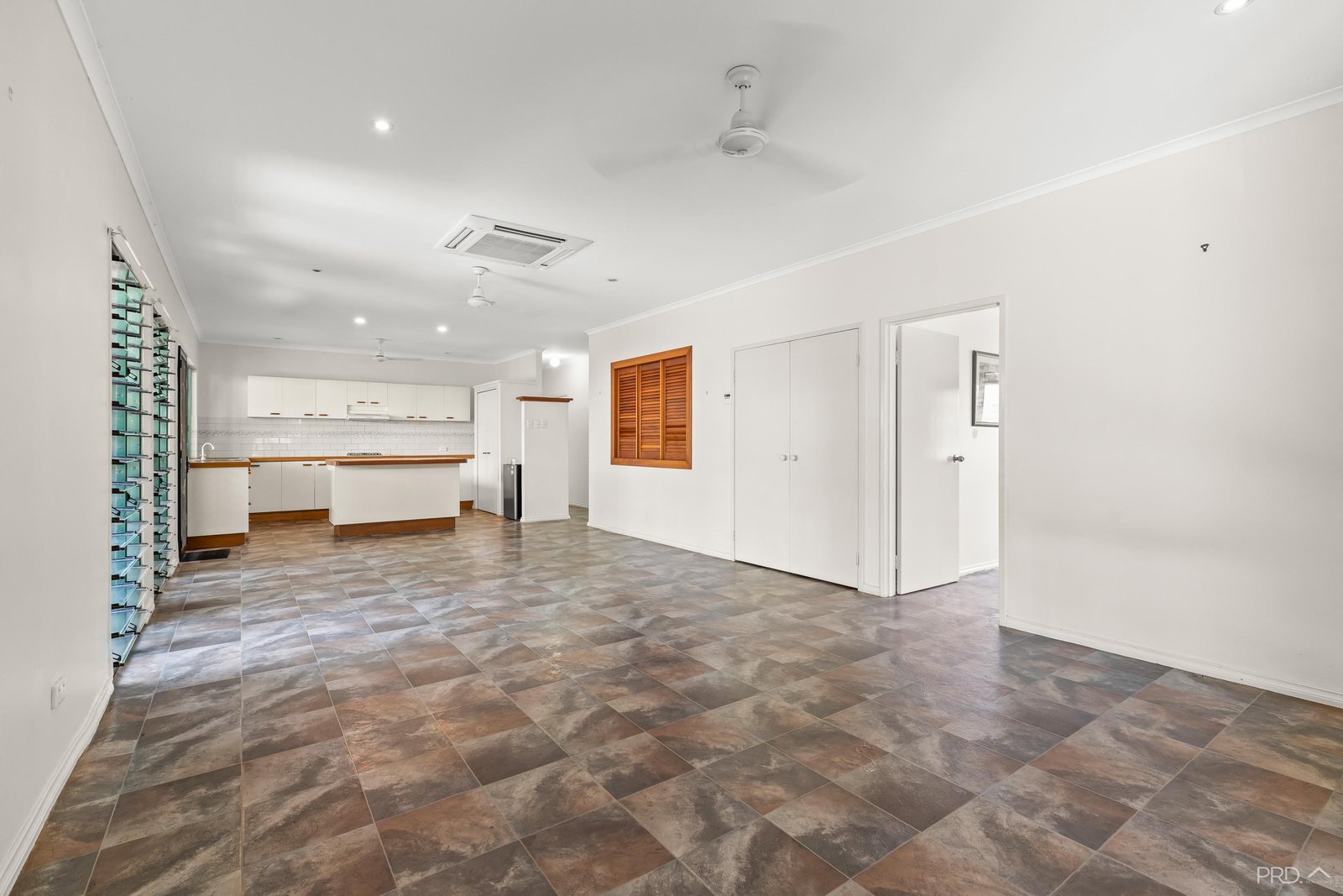 14 Winckel Court CABLE BEACH 10