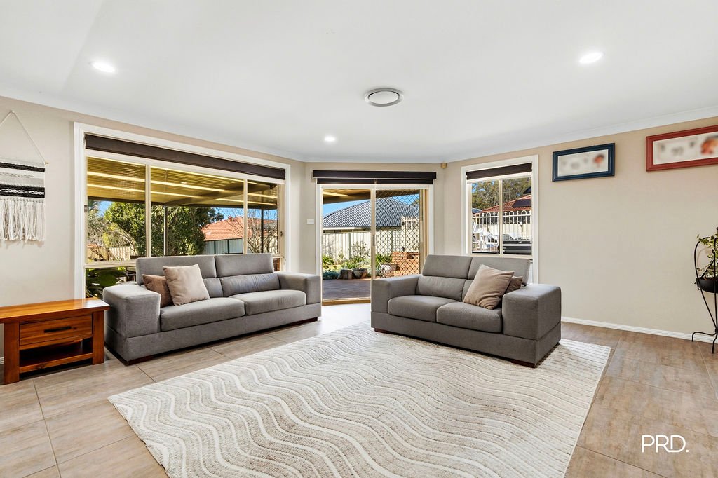 14 Woodlands Drive GLENMORE PARK 6