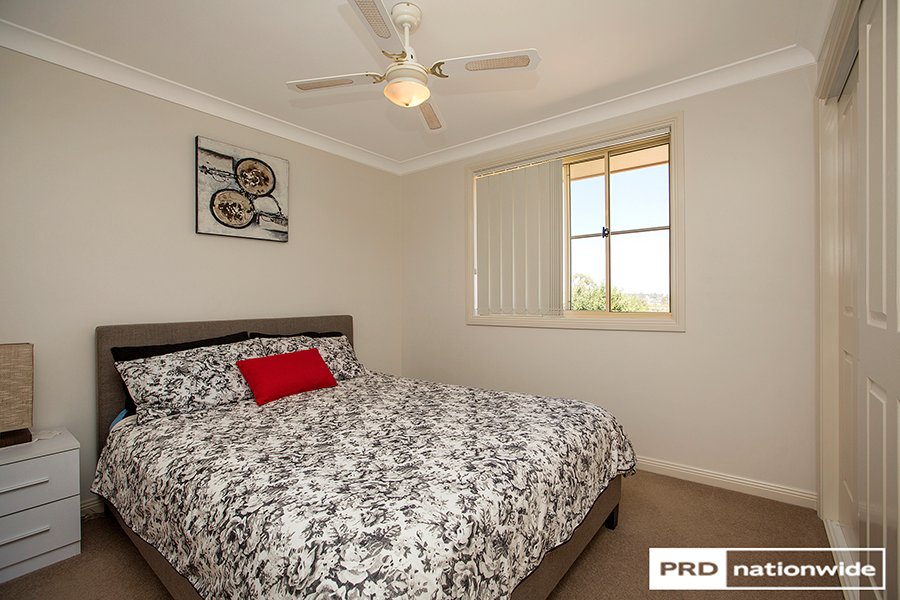 14 Woodside Road TAMWORTH 14