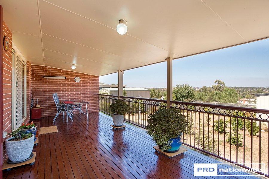 14 Woodside Road TAMWORTH 18