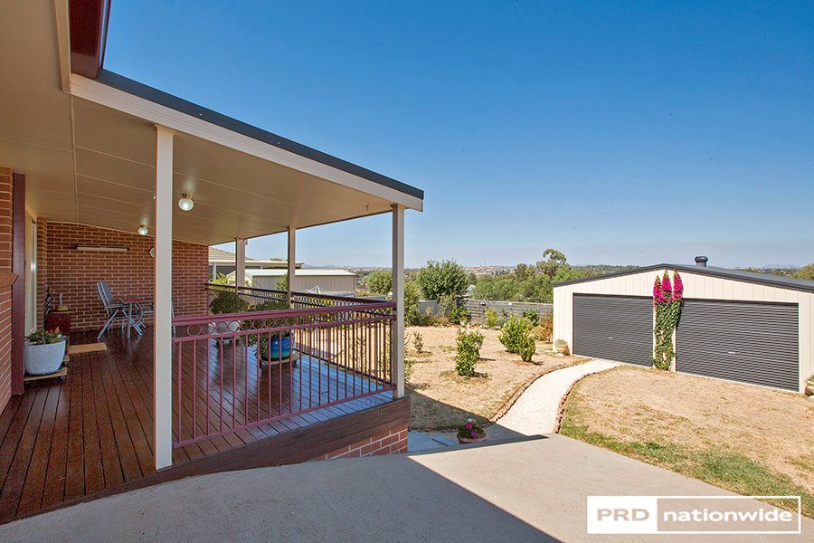 14 Woodside Road TAMWORTH 19