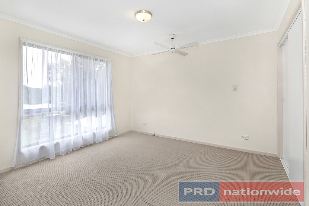 14 Young Street LINTON 7