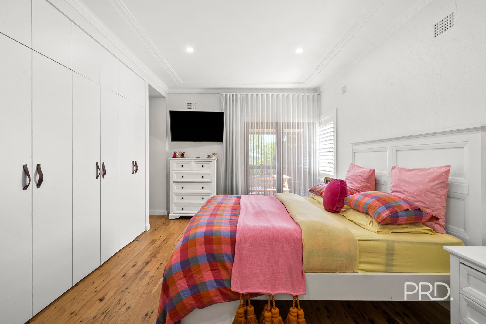 14 Young Street TURVEY PARK 9