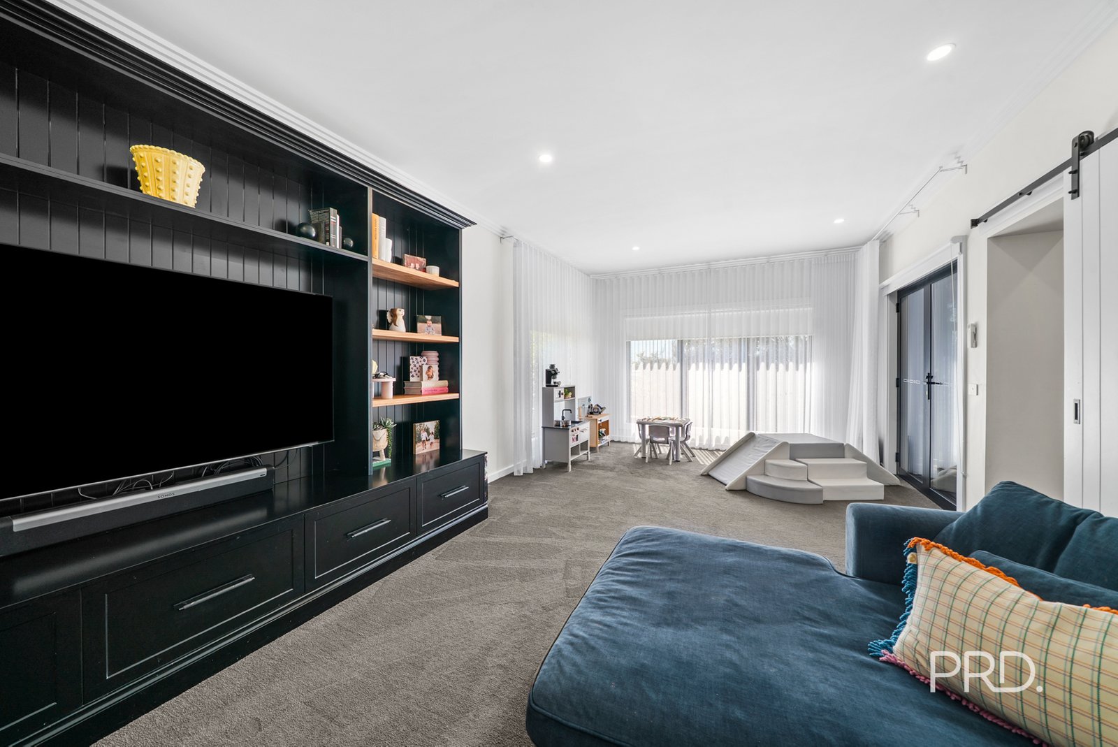 14 Young Street TURVEY PARK 16