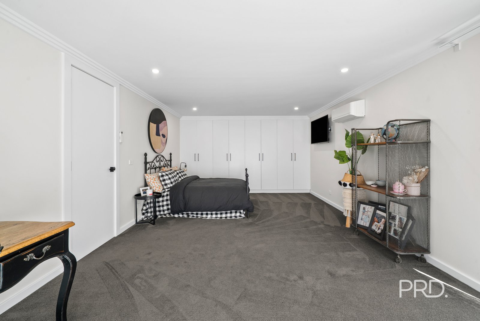 14 Young Street TURVEY PARK 25