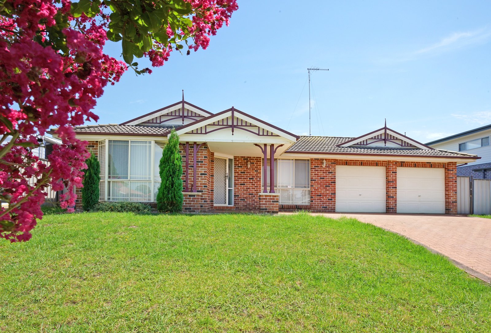 14 Yunga Road GLENMORE PARK 1