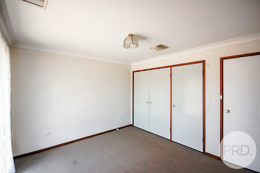 14 Yungana Place GLENFIELD PARK 6