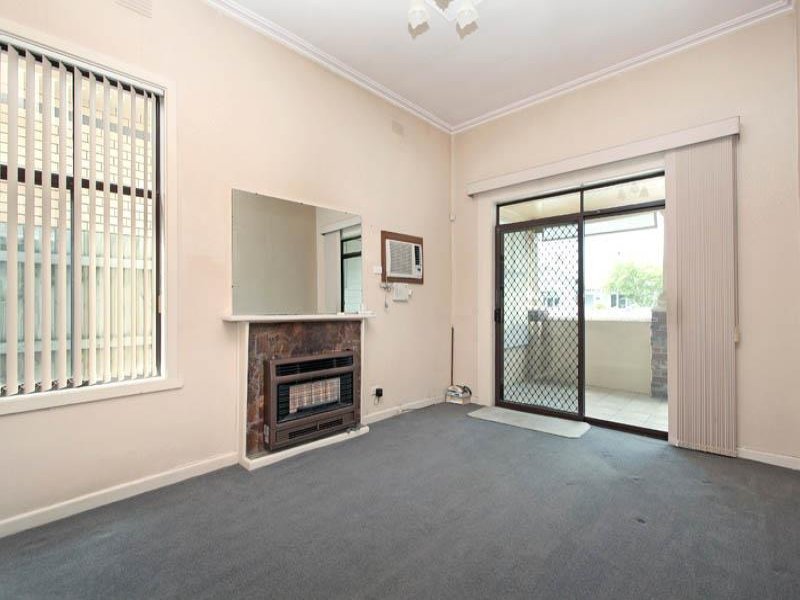 Gallery: 140 Chirnside Street