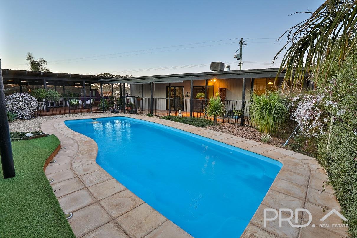 140 Dow Avenue,  CABARITA 21