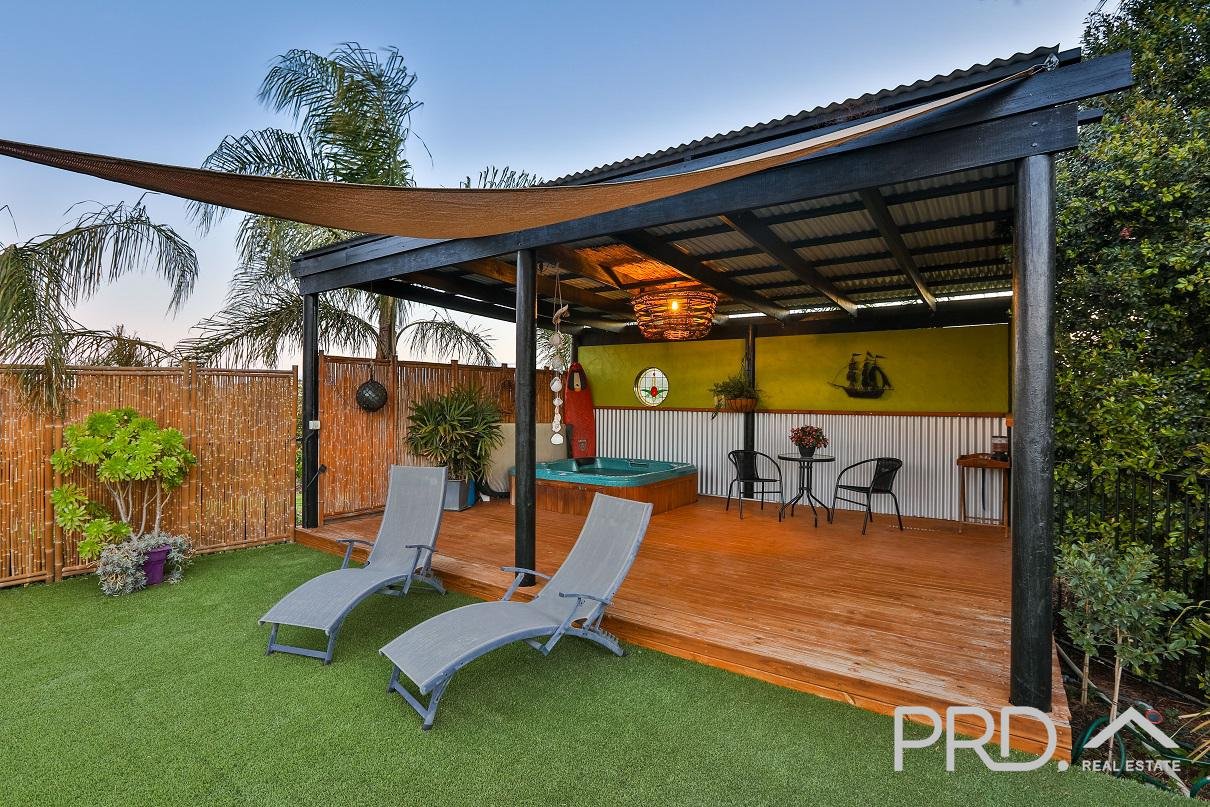 140 Dow Avenue,  CABARITA 25