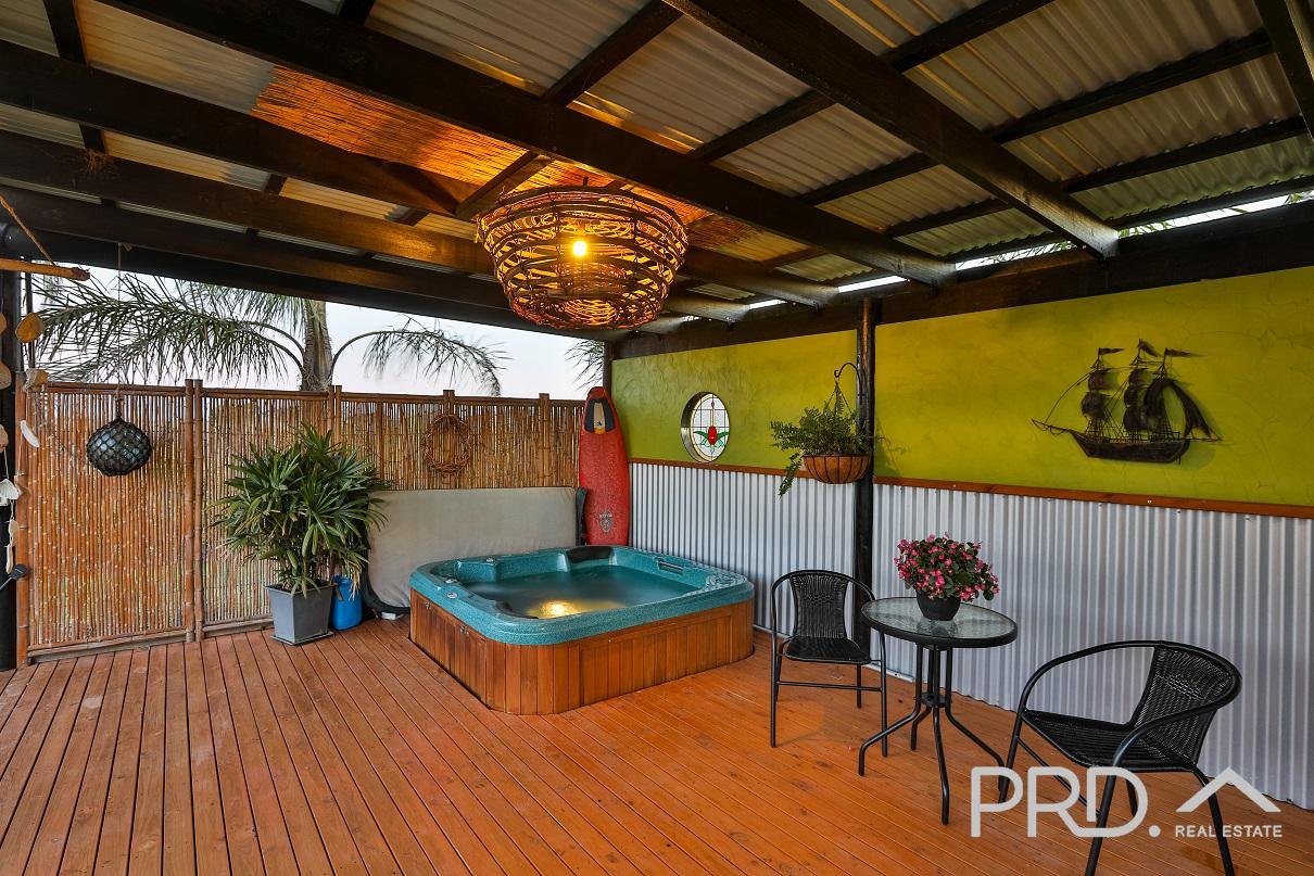 140 Dow Avenue,  CABARITA 26