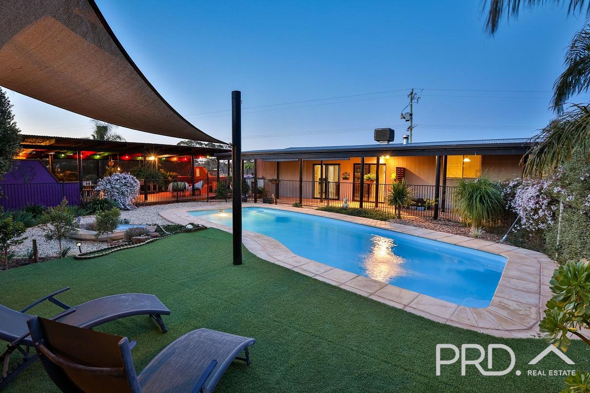 140 Dow Avenue,  CABARITA 27