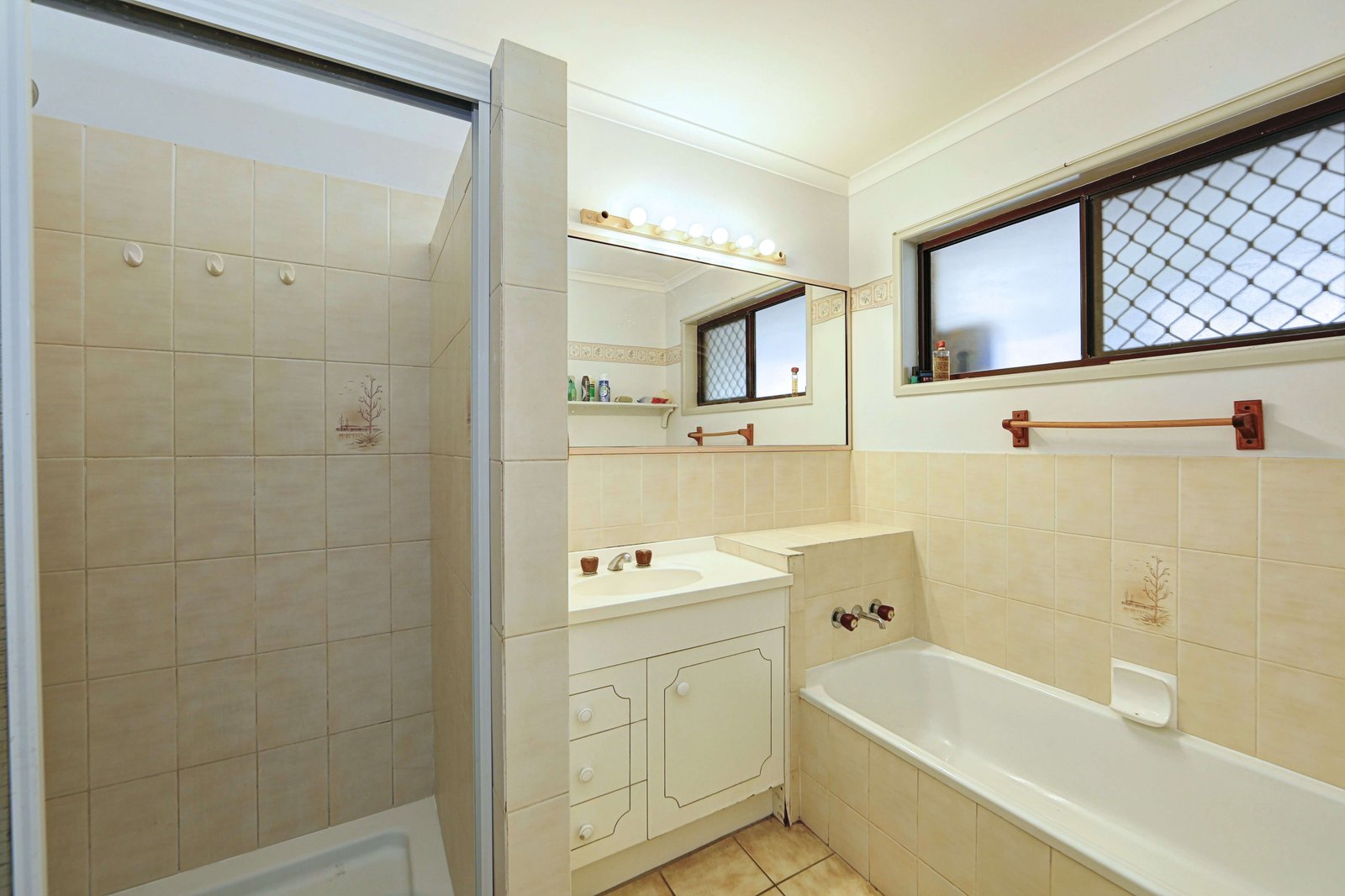 140 Garden Drive URANGAN 15